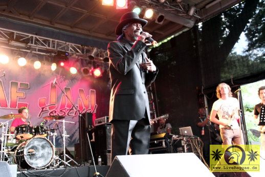 Errol Dunkley (Jam) and The Asham Band (B) 20. Reggae Jam Festival - Bersenbrueck 03. August 2014 (16).JPG